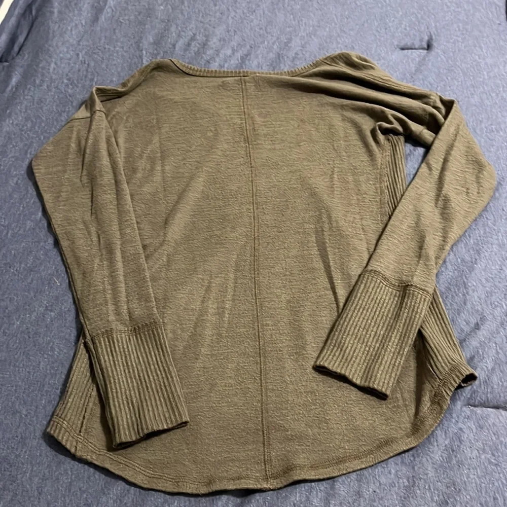 Sweater - Picture 3 of 3